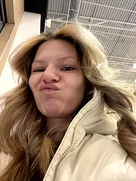 MaryHiggins online show from January 16, 1:59 pm