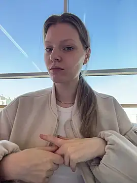 MaryHiggins online show from April 17, 9:56 am