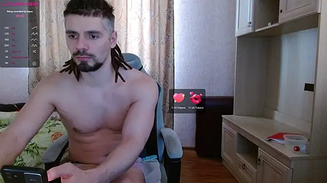 Aestheticguy101 online show from January 31, 9:59 am
