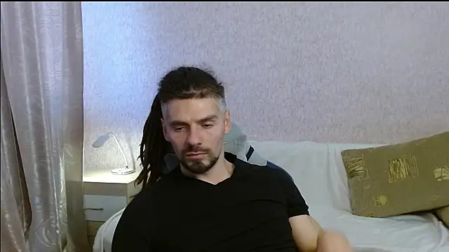 Aestheticguy101 online show from October 26, 11:05 am