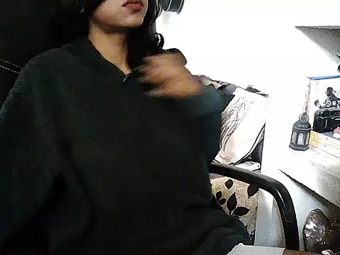 Snapshot of exude_diya chatting on December 11, 6:36 am exude diya online show from December 11, 6:36 am