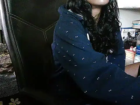 Snapshot of exude_diya chatting on October 24, 3:14 am exude diya online show from October 24, 3:14 am