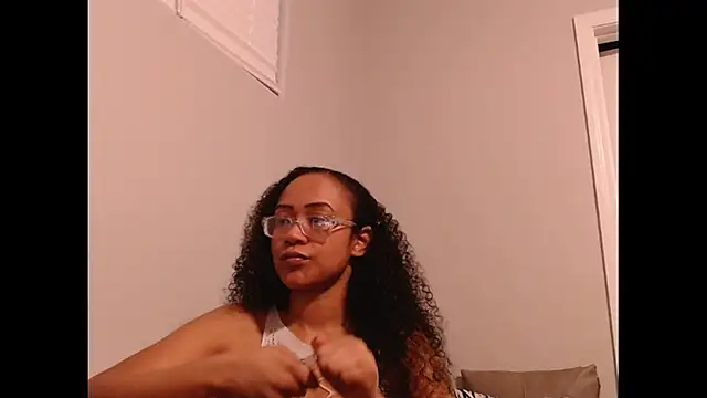 RylHoneyy online show from February 17, 2:52 am