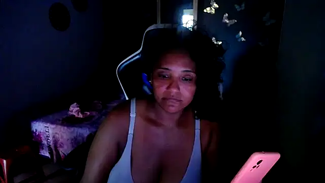 Snapshot of marysol83 chatting on May 16, 9:35 pm marysol83 online show from May 16, 9:35 pm