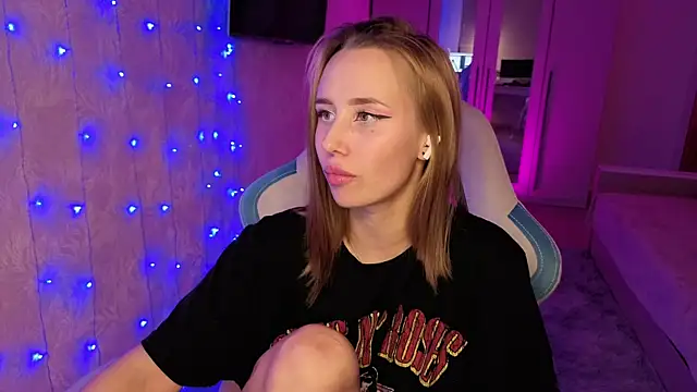 Snapshot of litlle_pie chatting on September 30, 8:47 pm litlle pie online show from September 30, 8:47 pm