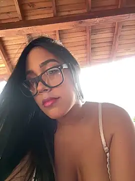 Snapshot of WHAAATTTTTTTTTT chatting on January 17, 10:12 pm WHAAATTTTTTTTTT online show from January 17, 10:12 pm