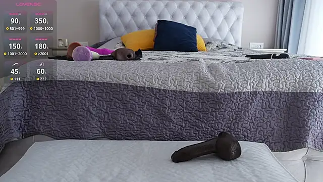 tinna angel online show from March 9, 9:35 am