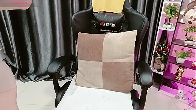 Yuki-yio online show from February 4, 2:06 am