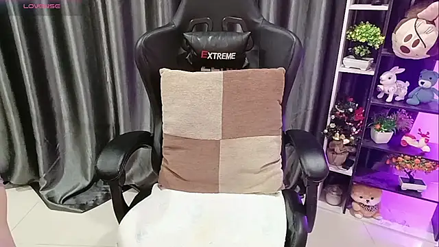 Yuki-yio online show from March 27, 1:11 am