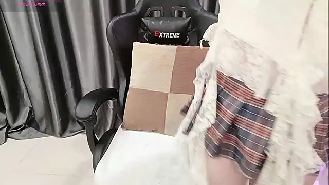 Yuki-yio online show from April 16, 1:17 am