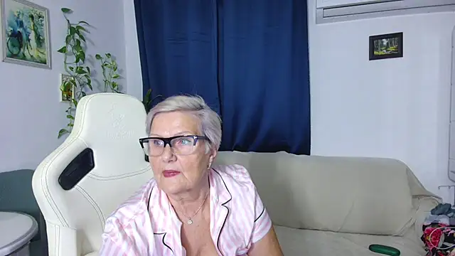 Selenna57 online show from November 27, 6:43 pm