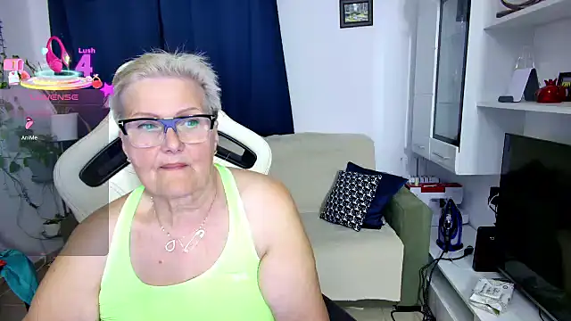 Selenna57 online show from May 1, 5:28 pm