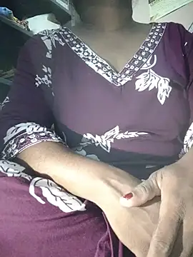 Snapshot of yoursnandu01 chatting on June 19, 4:33 pm yoursnandu01 online show from June 19, 4:33 pm