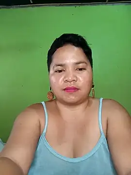 Snapshot of hotpussyxxx33x chatting on May 1, 5:23 am hotpussyxxx33x online show from May 1, 5:23 am