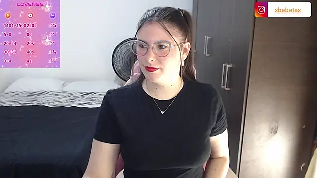 Snapshot of xxbbtaa chatting on January 24, 6:04 pm xxbbtaa online show from January 24, 6:04 pm