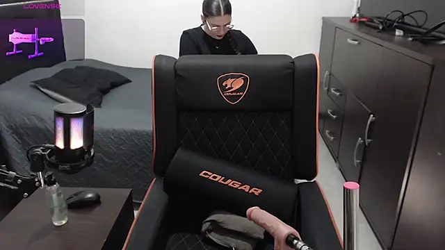 xxbbtaa online show from February 7, 8:01 pm