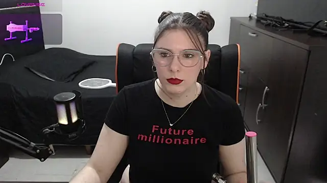 xxbbtaa online show from February 18, 8:49 pm