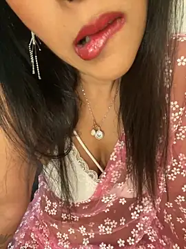 Snapshot of naughtyjaanu chatting on November 18, 10:14 pm naughtyjaanu online show from November 18, 10:14 pm