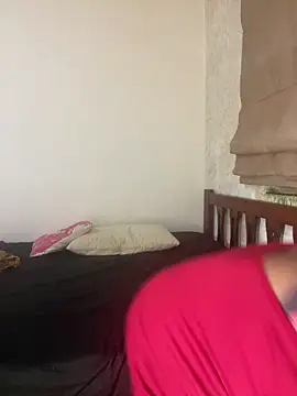 Snapshot of naughtyjaanu chatting on December 18, 10:49 pm naughtyjaanu online show from December 18, 10:49 pm