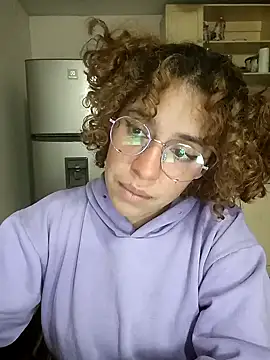 Snapshot of EmmaMelissa0521 chatting on January 31, 12:17 am EmmaMelissa0521 online show from January 31, 12:17 am