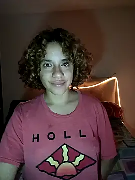 Snapshot of EmmaMelissa0521 chatting on February 5, 2:08 am EmmaMelissa0521 online show from February 5, 2:08 am