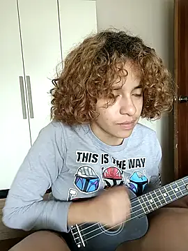 Snapshot of EmmaMelissa0521 chatting on February 6, 4:58 pm EmmaMelissa0521 online show from February 6, 4:58 pm