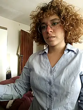 Snapshot of EmmaMelissa0521 chatting on March 16, 7:49 pm EmmaMelissa0521 online show from March 16, 7:49 pm