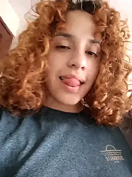 Snapshot of EmmaMelissa0521 chatting on October 5, 8:40 pm EmmaMelissa0521 online show from October 5, 8:40 pm