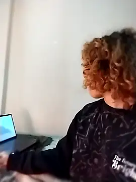 Snapshot of EmmaMelissa0521 chatting on January 19, 1:53 am EmmaMelissa0521 online show from January 19, 1:53 am