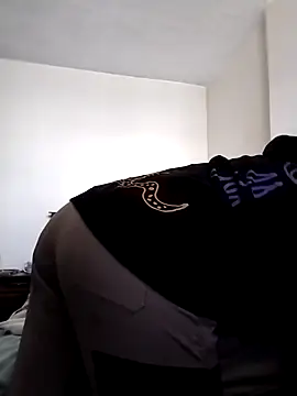 Snapshot of EmmaMelissa0521 chatting on February 8, 7:39 pm EmmaMelissa0521 online show from February 8, 7:39 pm