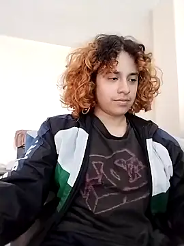 Snapshot of EmmaMelissa0521 chatting on February 11, 7:19 pm EmmaMelissa0521 online show from February 11, 7:19 pm