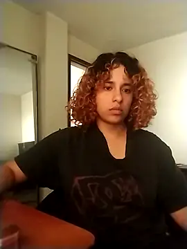 Snapshot of EmmaMelissa0521 chatting on February 25, 9:13 pm EmmaMelissa0521 online show from February 25, 9:13 pm