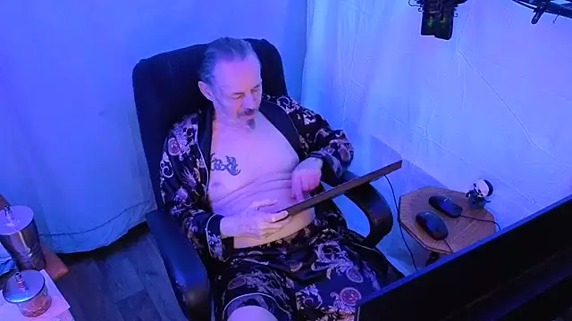 Richy  Rich  online show from March 15, 11:44 pm