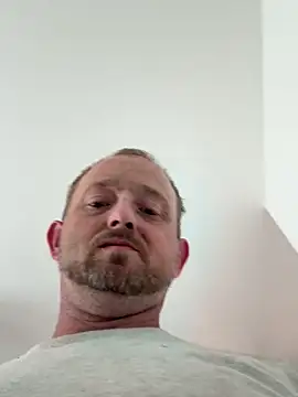 smokeymt420 online show from September 10, 9:37 pm