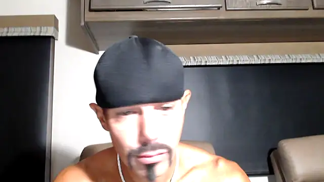 ThickD2C online show from April 10, 5:39 pm