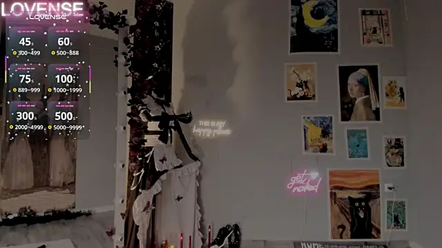 Careful i bite online show from October 19, 5:19 am