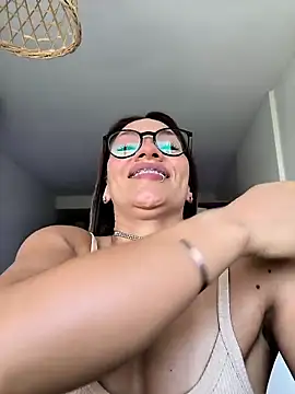 SamyJones9 online show from February 8, 6:55 pm