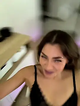 SamyJones9 online show from April 18, 1:31 am