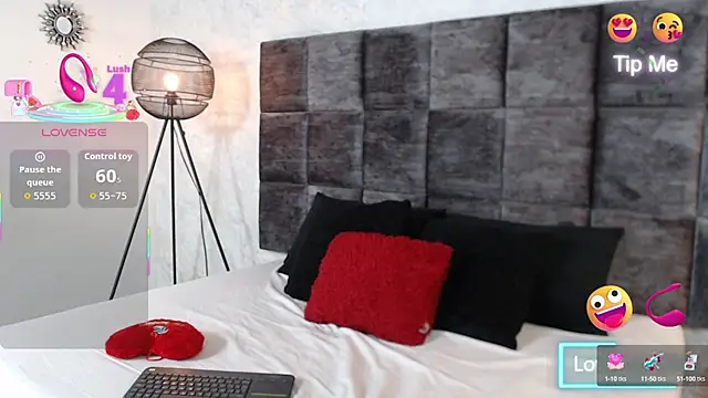 SusanRodriguez  online show from October 7, 9:45 pm