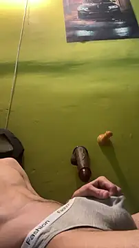 wissbkh online show from February 2, 11:03 pm