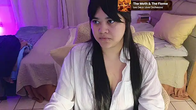 feluriana online show from June 2, 12:34 am