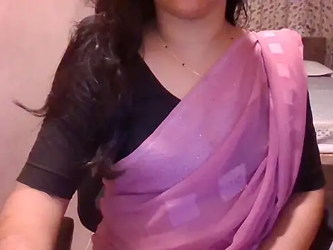 Snapshot of Pinky_4 chatting on July 16, 11:33 pm Pinky 4 online show from July 16, 11:33 pm