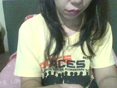 Snapshot of spankmybootyxxx chatting on March 15, 12:38 am spankmybootyxxx online show from March 15, 12:38 am