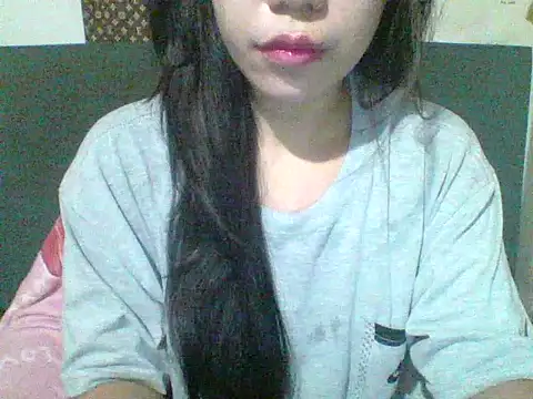 Snapshot of spankmybootyxxx chatting on March 21, 10:24 pm spankmybootyxxx online show from March 21, 10:24 pm