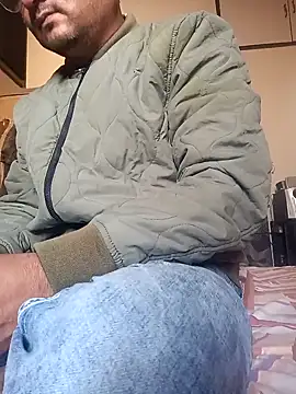 Snapshot of hornydick4you chatting on December 16, 3:19 am hornydick4you online show from December 16, 3:19 am