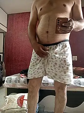 Snapshot of hornydick4you chatting on March 24, 7:13 am hornydick4you online show from March 24, 7:13 am