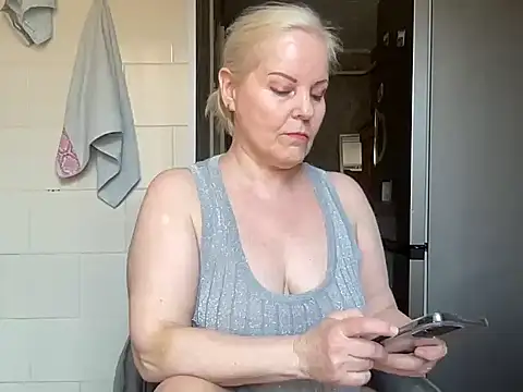 milaja online show from April 18, 12:42 pm