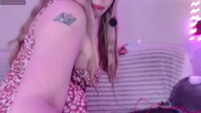 ScarletCarnal online show from September 13, 11:37 pm