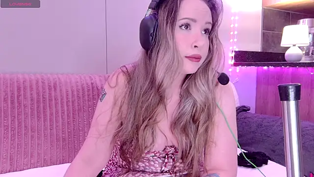 ScarletCarnal online show from October 25, 8:47 pm