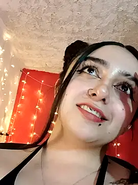 Snapshot of IvonneT chatting on February 2, 11:11 pm IvonneT online show from February 2, 11:11 pm